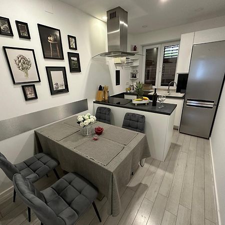 Apartment Leo ซาดาร์ ภายนอก รูปภาพ